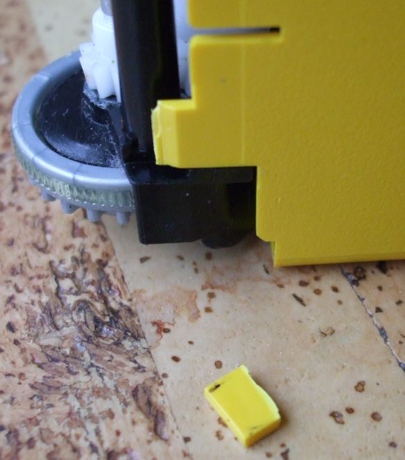 Lego Duplo Intelli Lok von unten