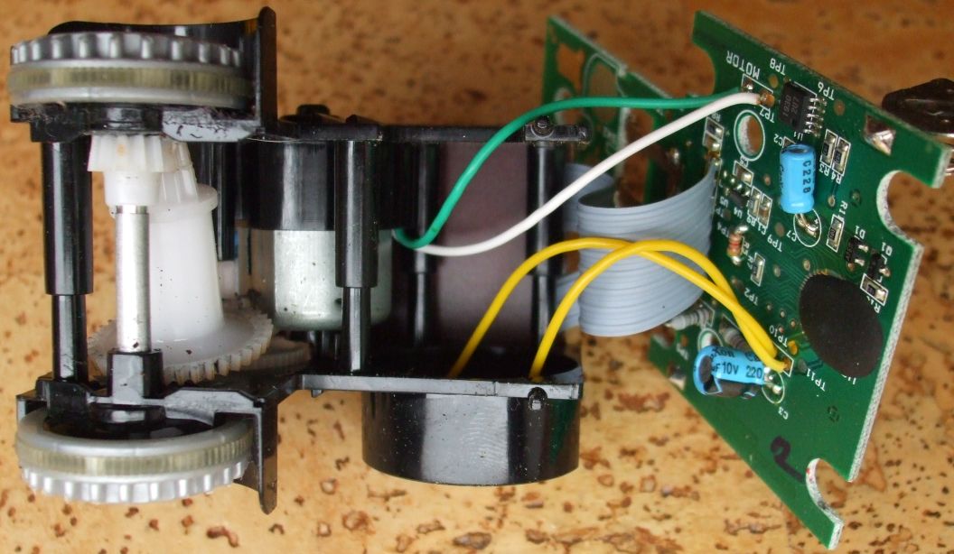 Lego Duplo Intelli Lok von unten